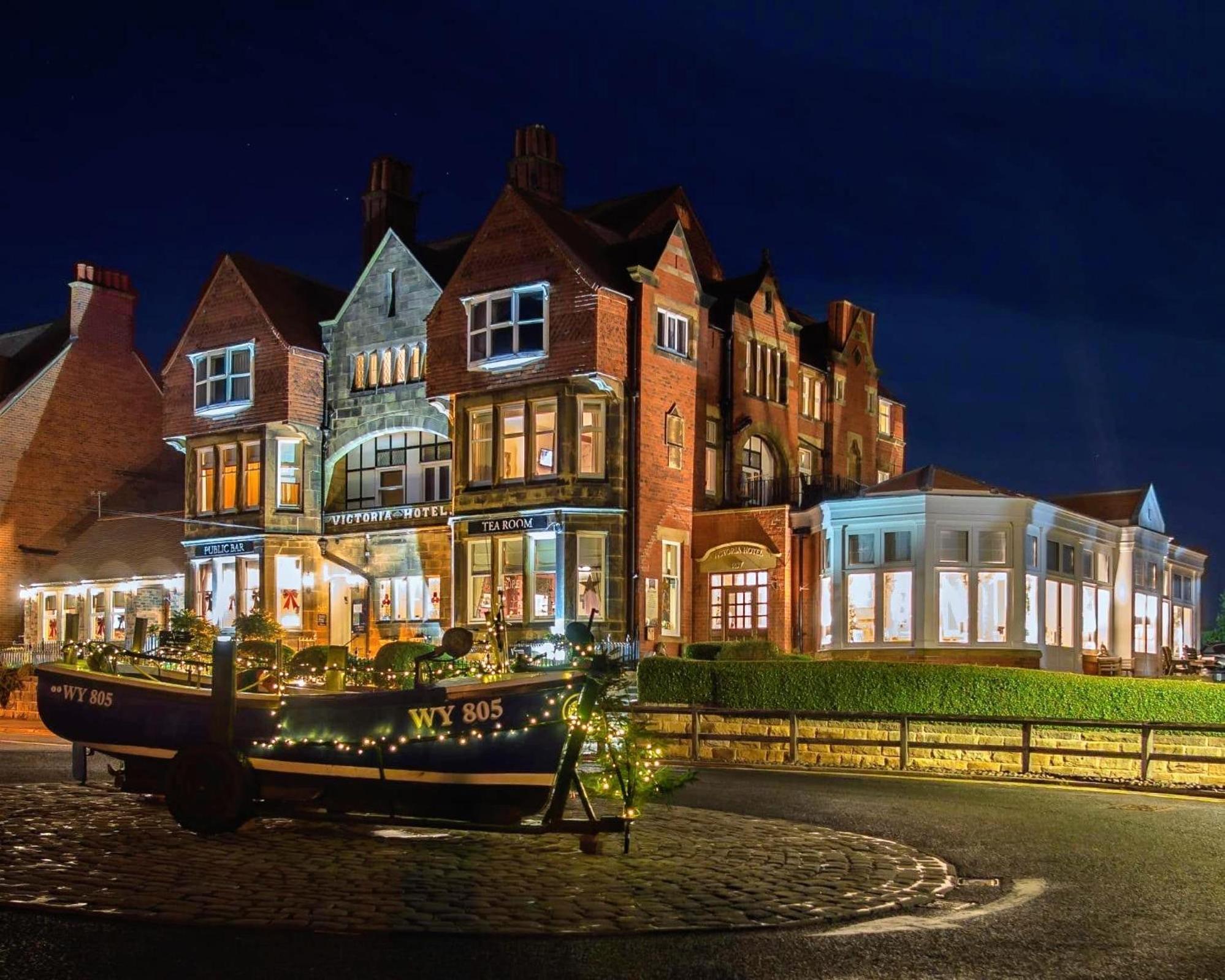 Hotel Victoria Robin Hood's Bay Exteriör bild