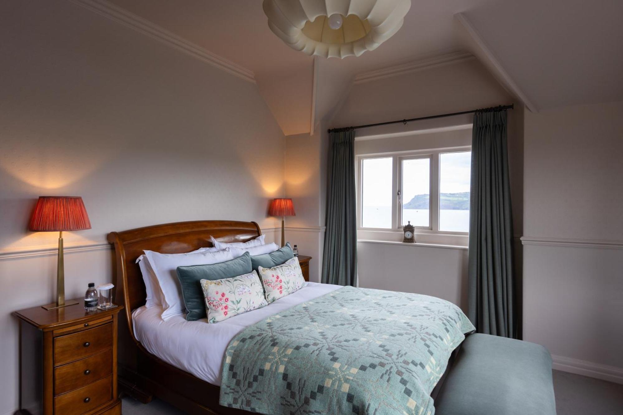 Hotel Victoria Robin Hood's Bay Exteriör bild