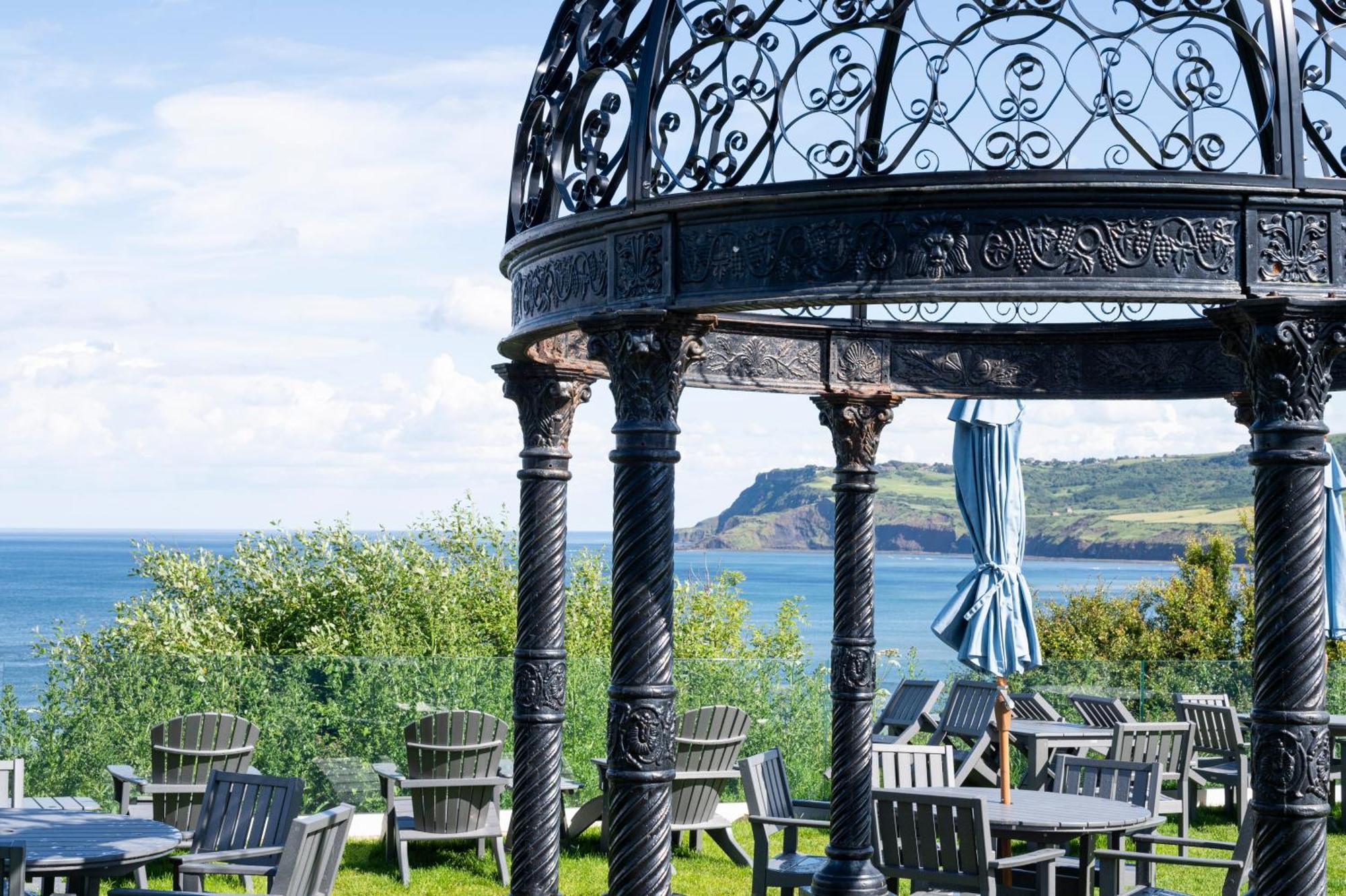 Hotel Victoria Robin Hood's Bay Exteriör bild
